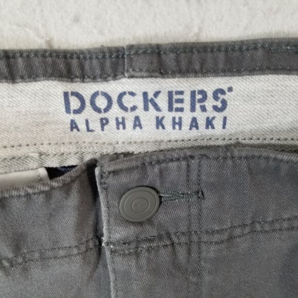 Dockers Alpha khaki pants men's 36x30 slim tapered Gray Flex stretch NEW - Picture 11 of 12
